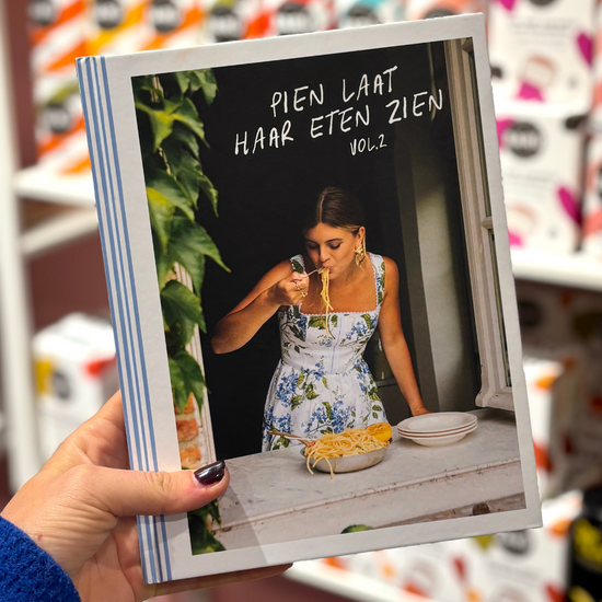 Pien laat haar eten zien