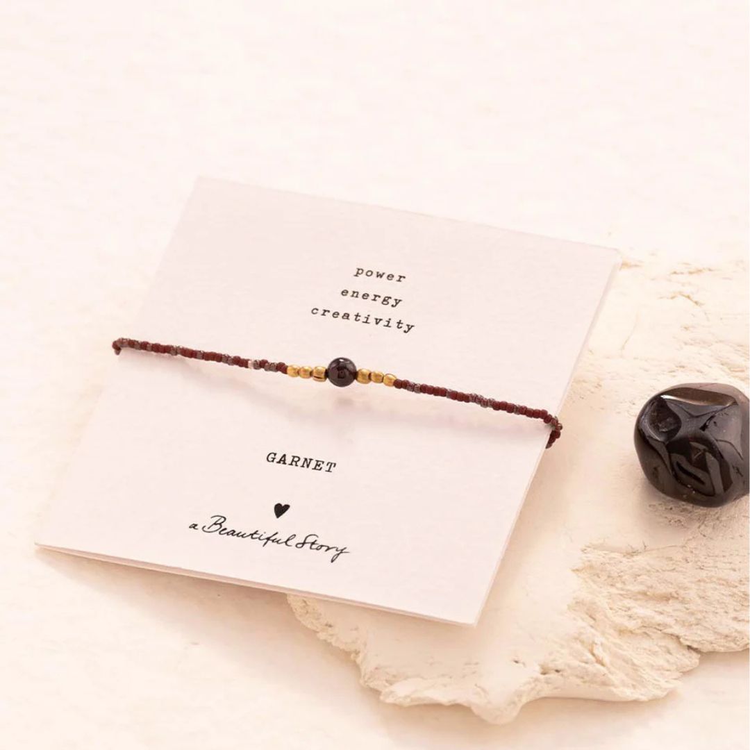  Armband IRIS Garnet - a beautiful story - conceptstore Liefs uit Zierikzee 