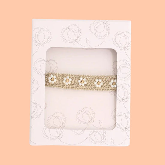 Armband flower white - Liefs uit Zierikzee