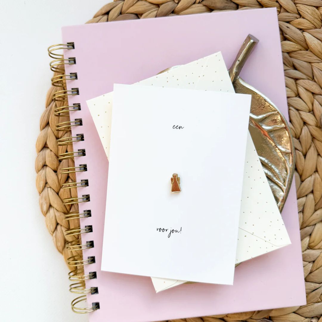 Kaart met pin engeltje - conceptstore Liefs uit Zierikzee 