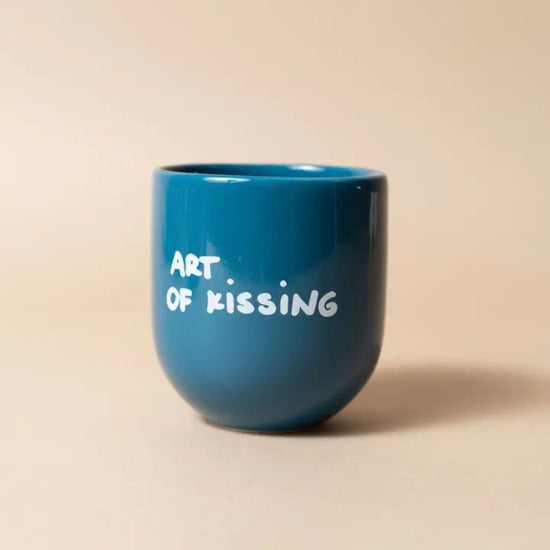 Mug the art of kissing - conceptstore Liefs uit Zierikzee 